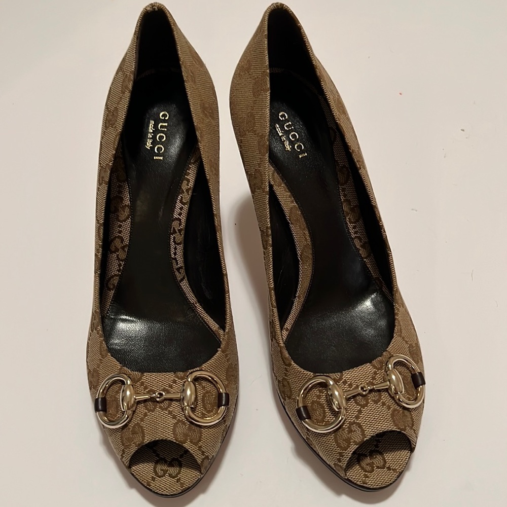 Gucci Horsebit GG pumps size 39-1/2